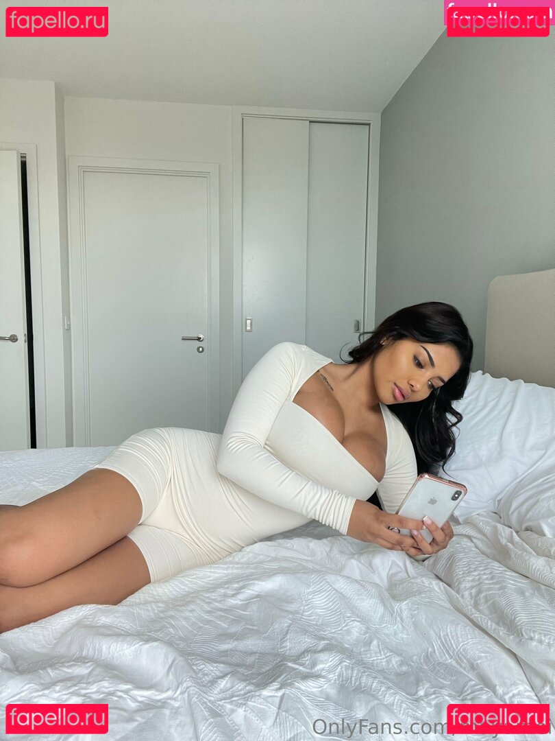 mayamei Onlyfans Photo Gallery 