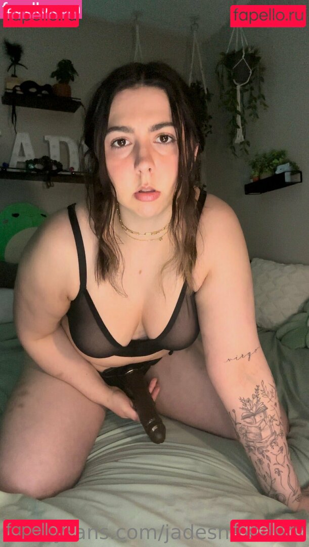 jadesnextdoor / jadorenextdoor Onlyfans Photo Gallery 