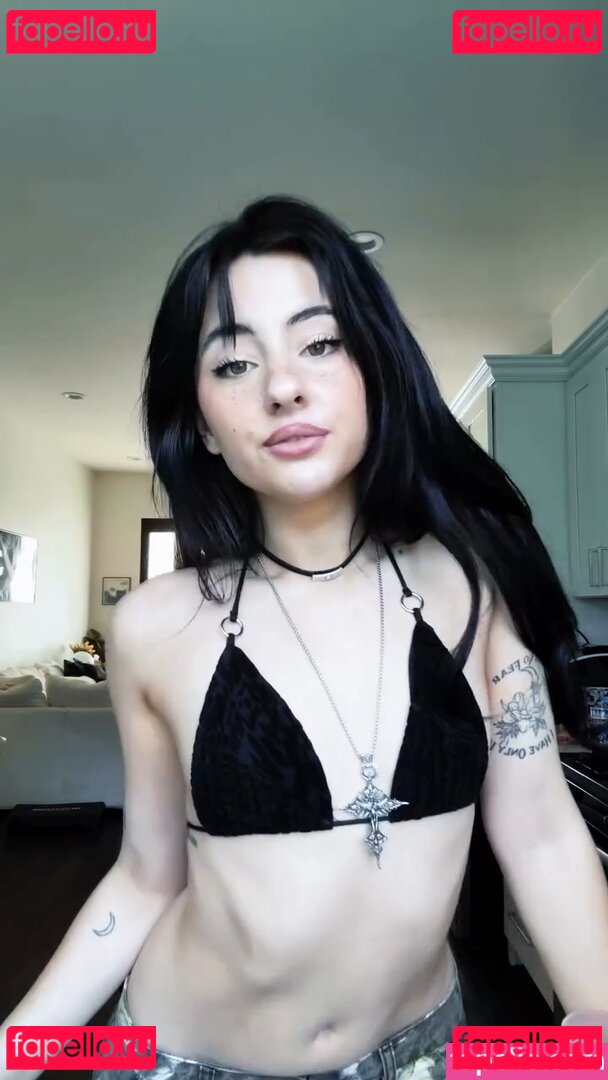 Devinevola / avadevine Onlyfans Photo Gallery 