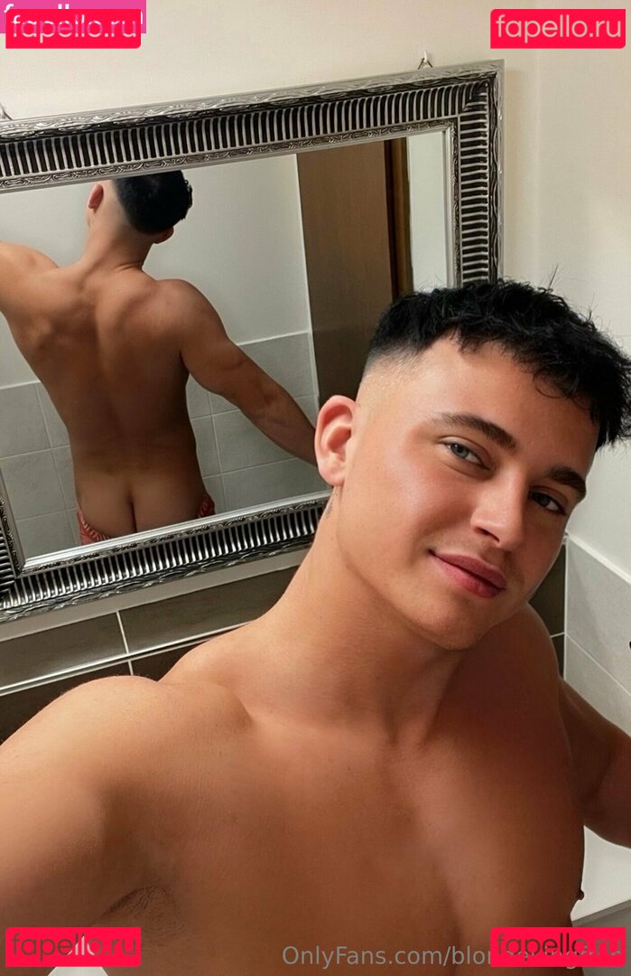 blonde_kingg / blondekingfree Onlyfans Photo Gallery 