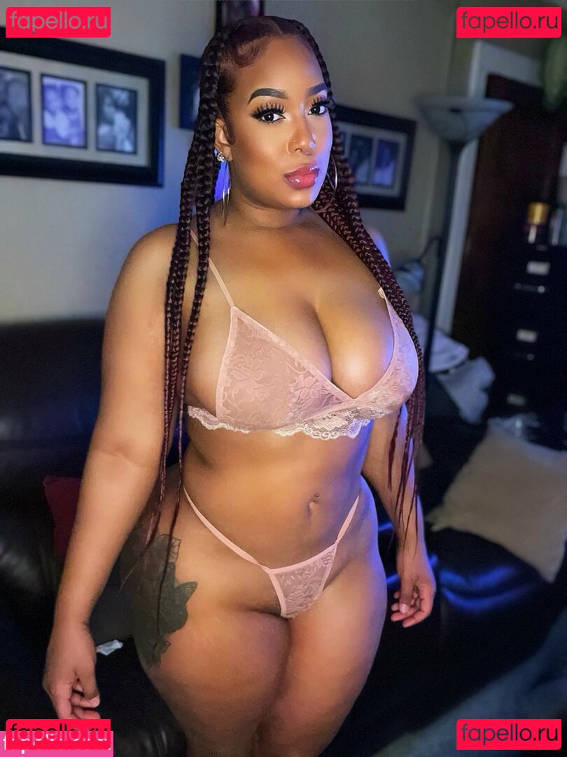 ActingLightskin / NicoleLaell / Nicolelael Onlyfans Photo Gallery 