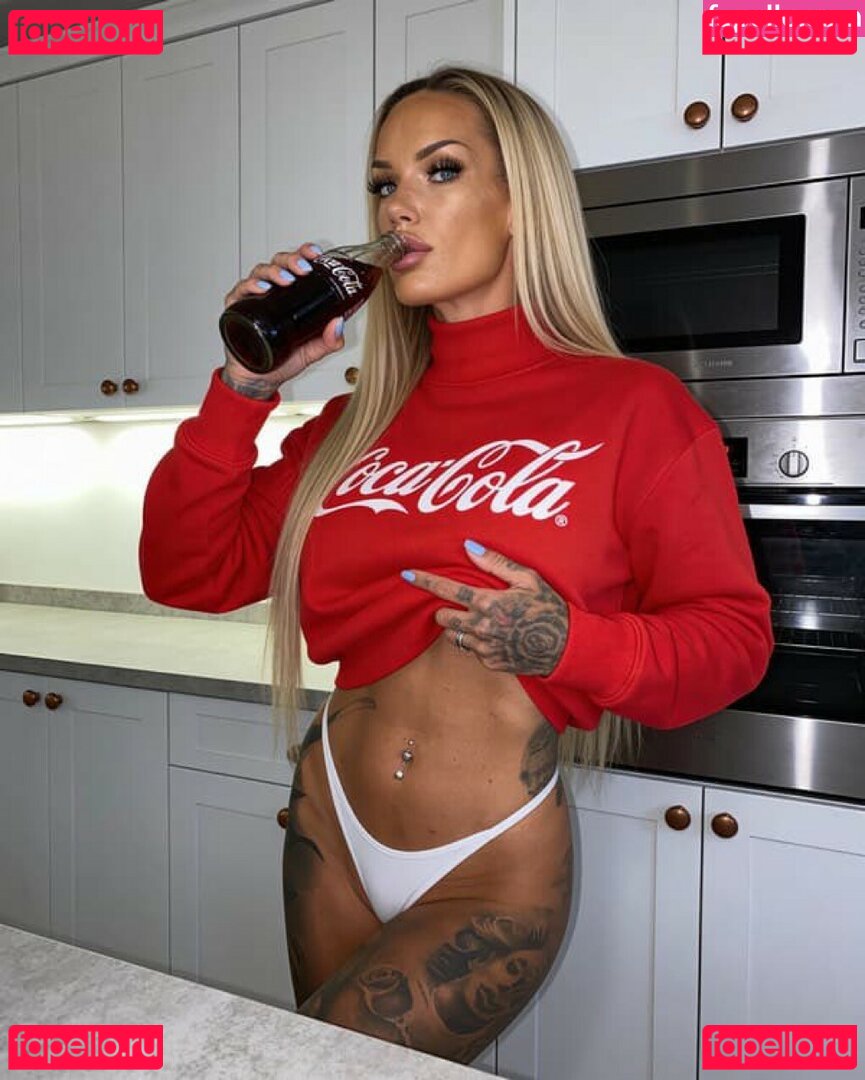 Lillyfee Squirt / Lillyfeesquirt / Tiffy Hollywood Onlyfans Photo Gallery 