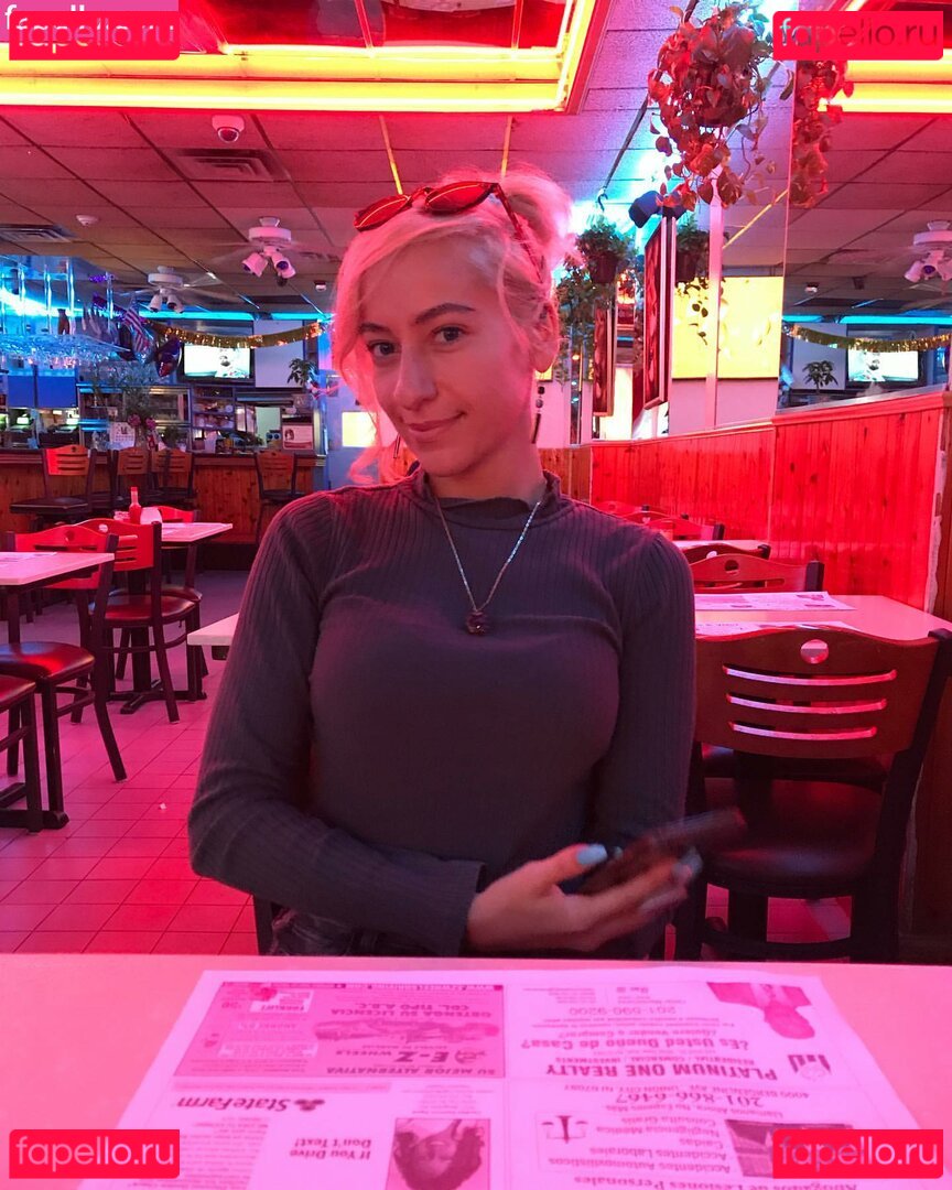 Stephanie Adele / https: / sadelesthesiren Onlyfans Photo Gallery 