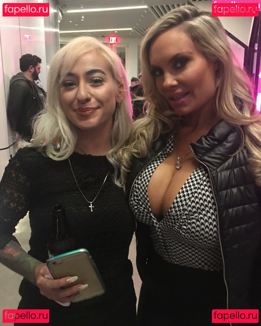 Stephanie Adele / https: / sadelesthesiren Onlyfans Photo Gallery 