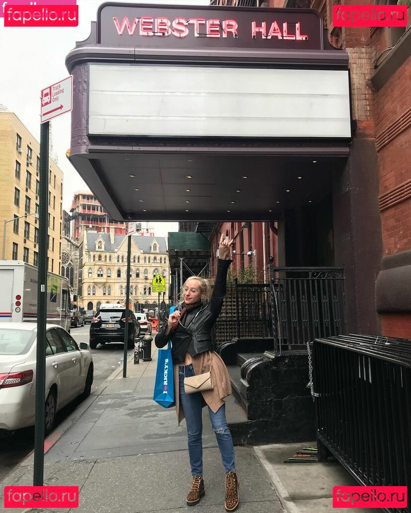 Stephanie Adele / https: / sadelesthesiren Onlyfans Photo Gallery 