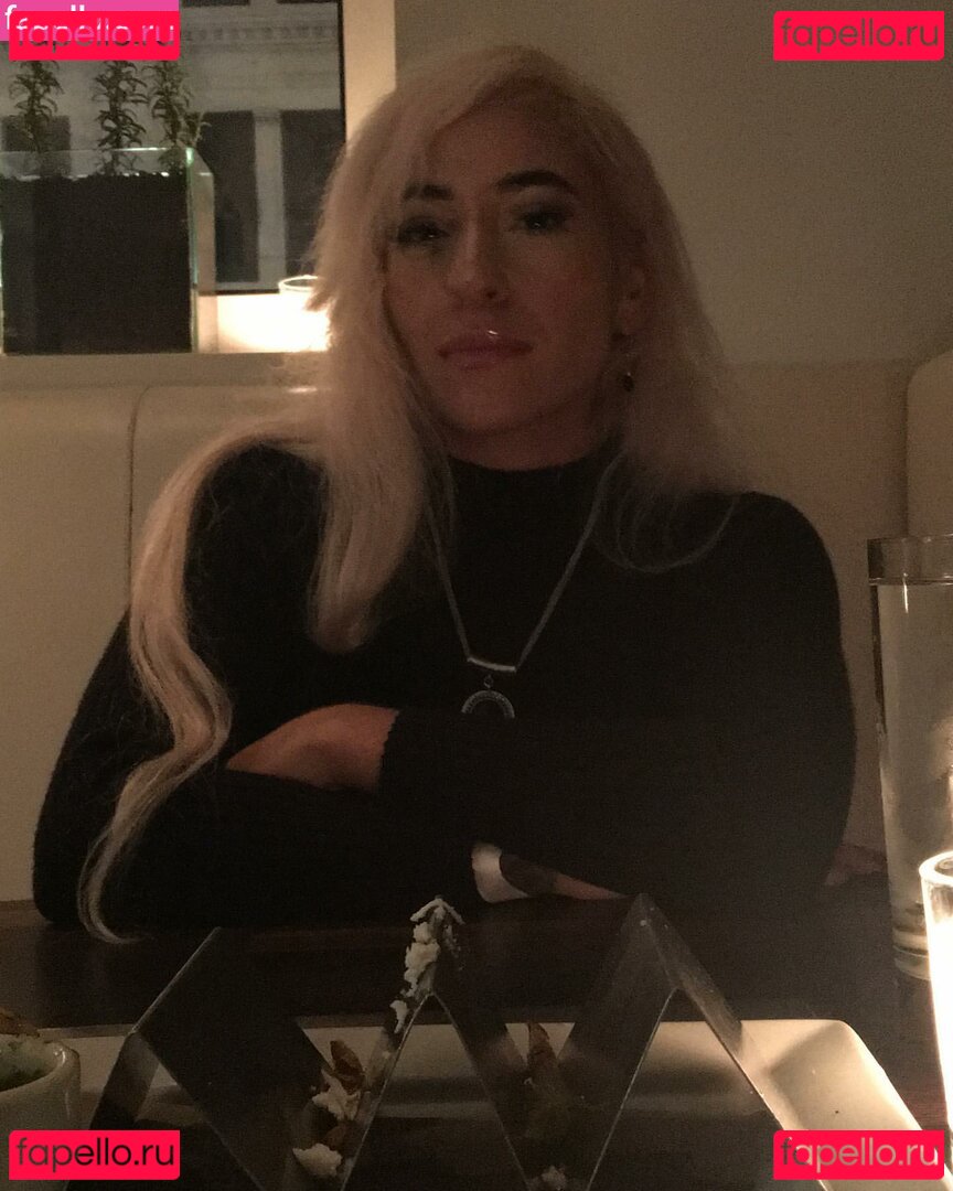 Stephanie Adele / https: / sadelesthesiren Onlyfans Photo Gallery 