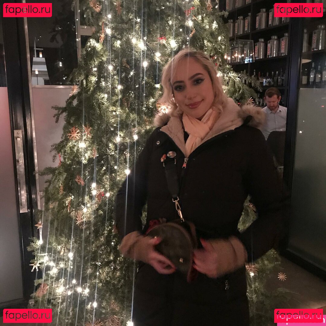 Stephanie Adele / https: / sadelesthesiren Onlyfans Photo Gallery 