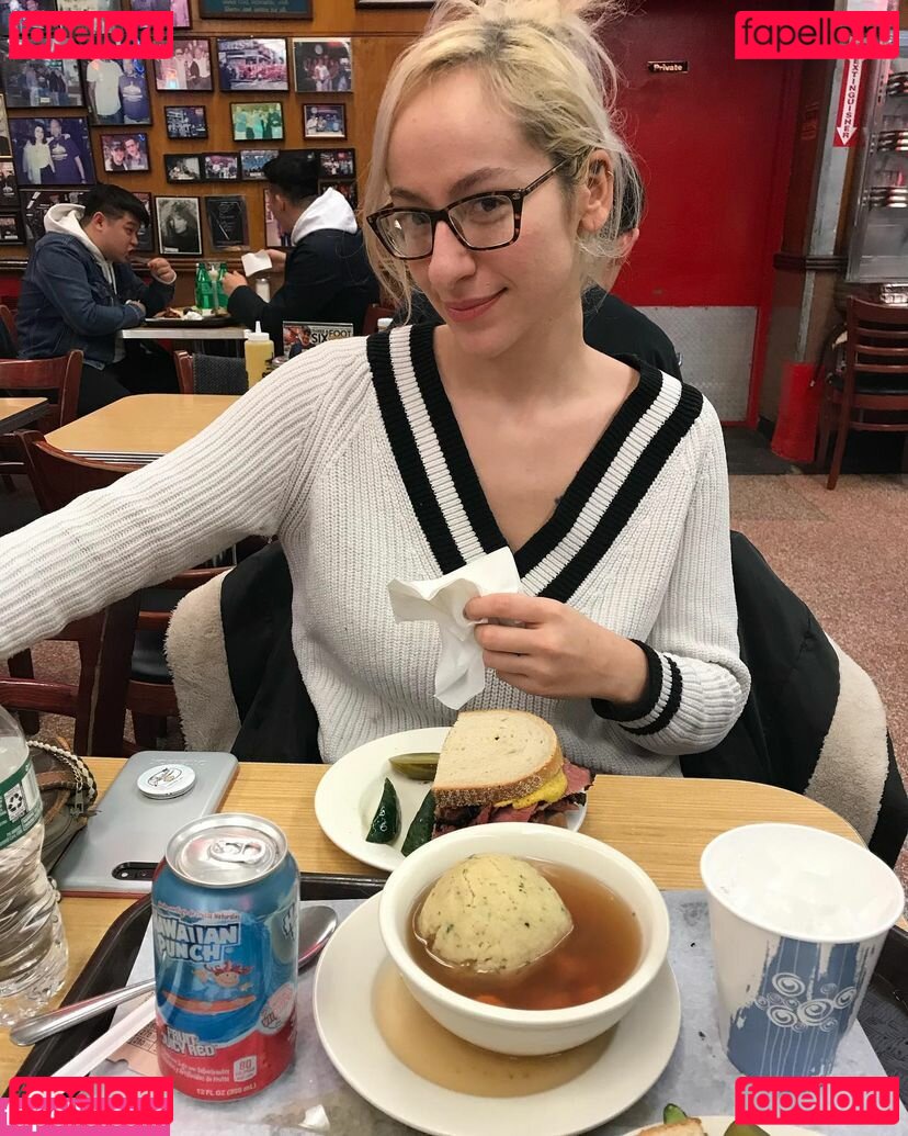 Stephanie Adele / https: / sadelesthesiren Onlyfans Photo Gallery 