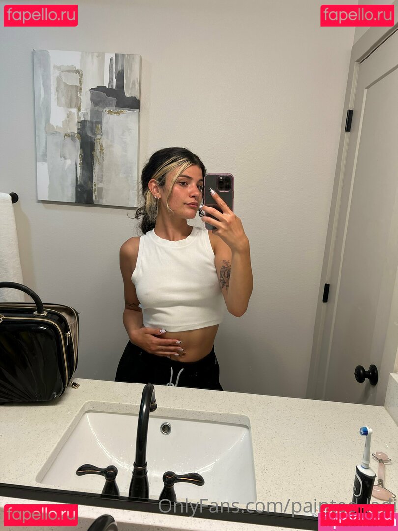 Meg Adams / issameg Onlyfans Photo Gallery 