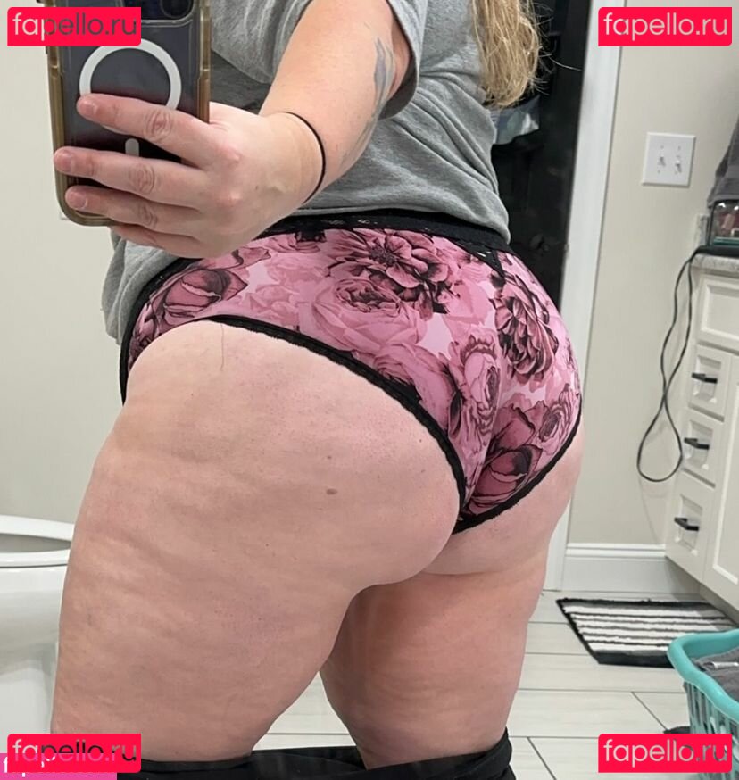 https: / missamerrrickaa / mrs_bra_buster Onlyfans Photo Gallery 