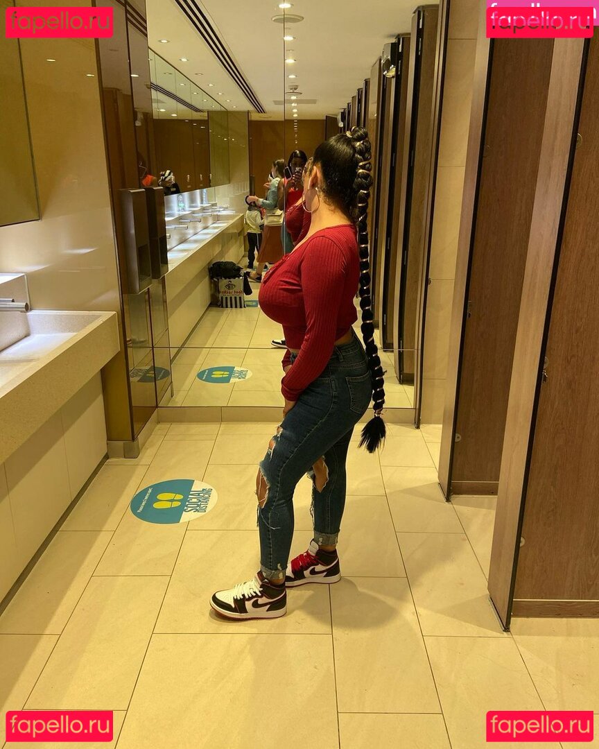 Boa Hancock / Breeeahhh / boahancock Onlyfans Photo Gallery 