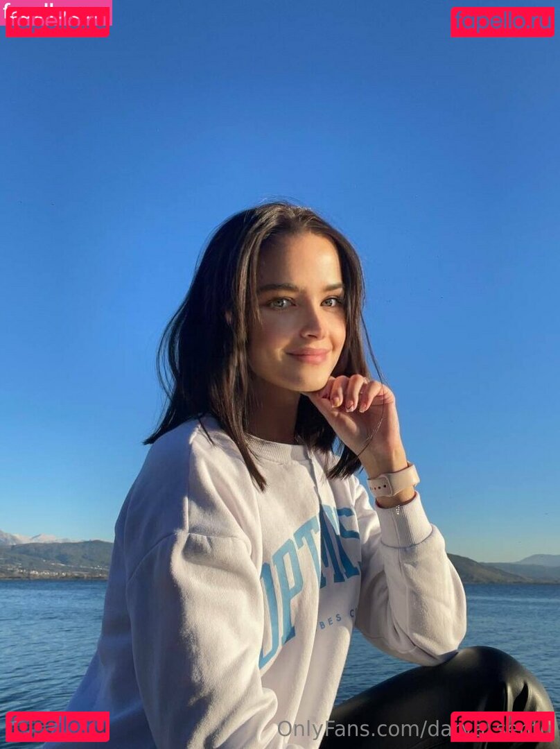 darya_sento / dashasento Onlyfans Photo Gallery 