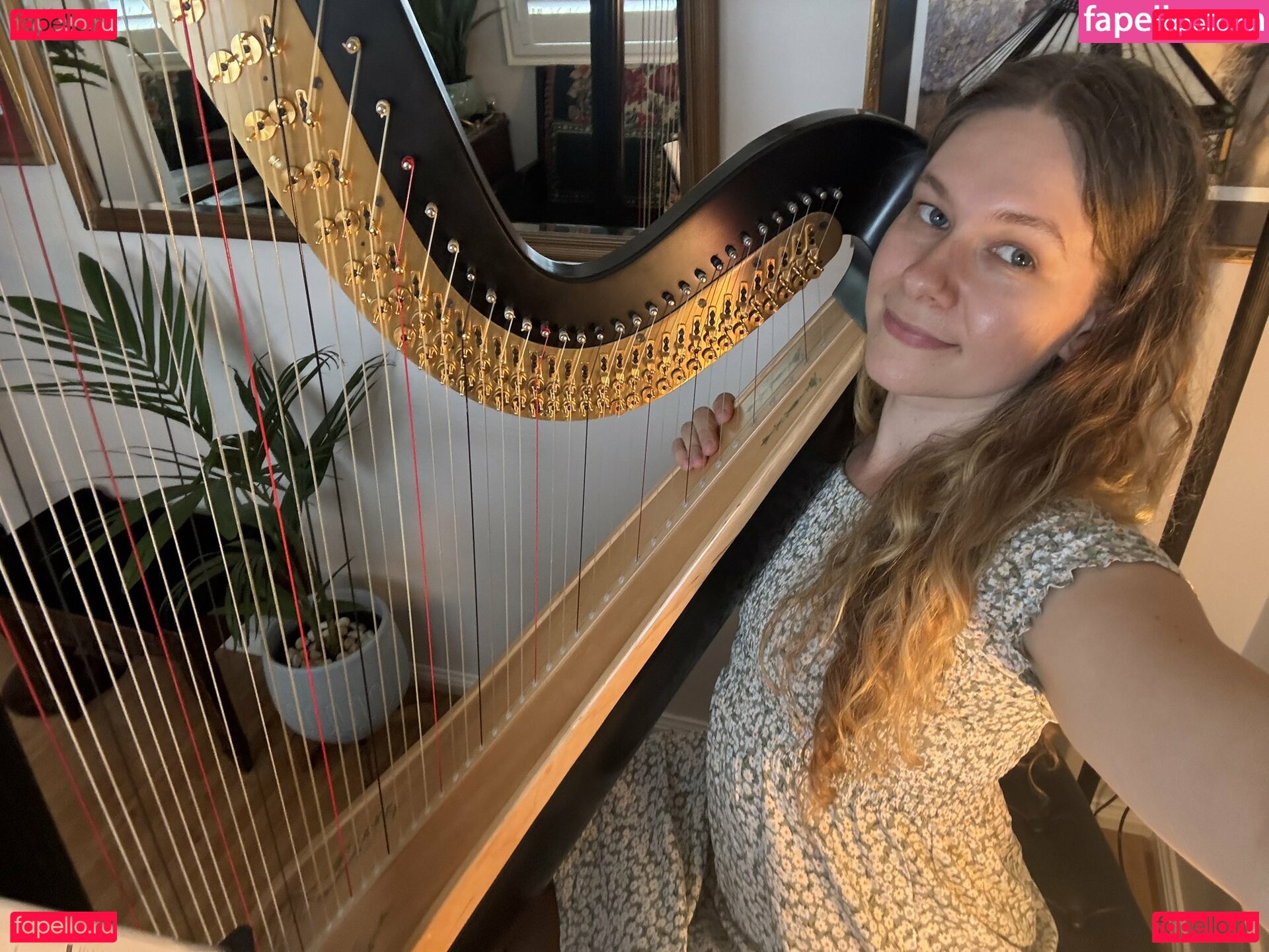 RoxyTall Onlyfans Photo Gallery 