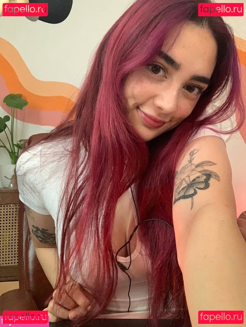 Alyska / alyskaplays / nebraska-w Onlyfans Photo Gallery 