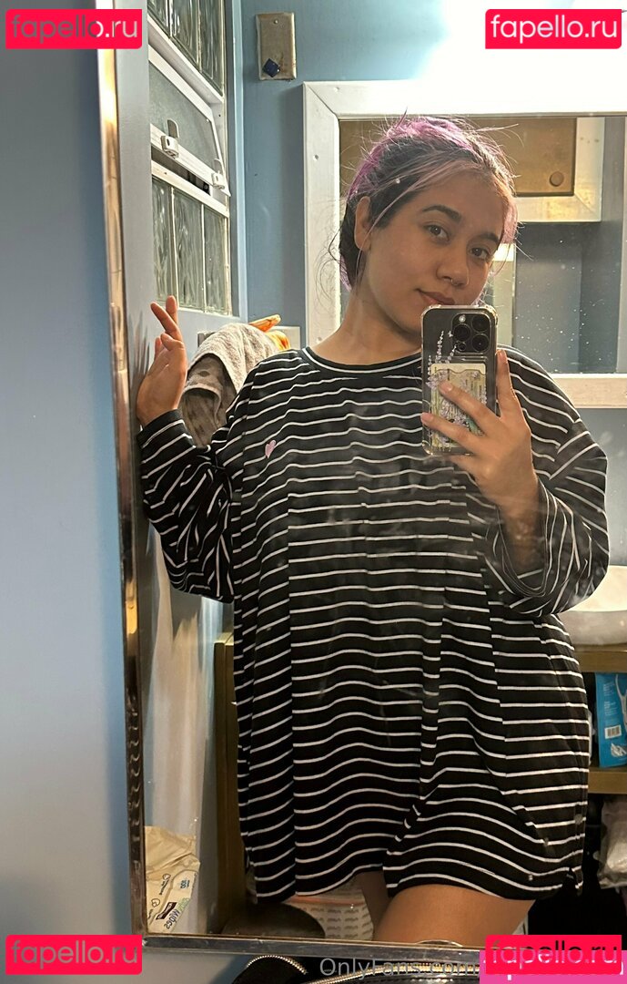 surywhitee7 Onlyfans Photo Gallery 