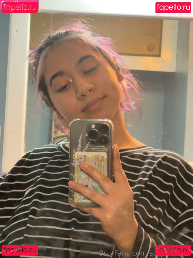 surywhitee7 Onlyfans Photo Gallery 