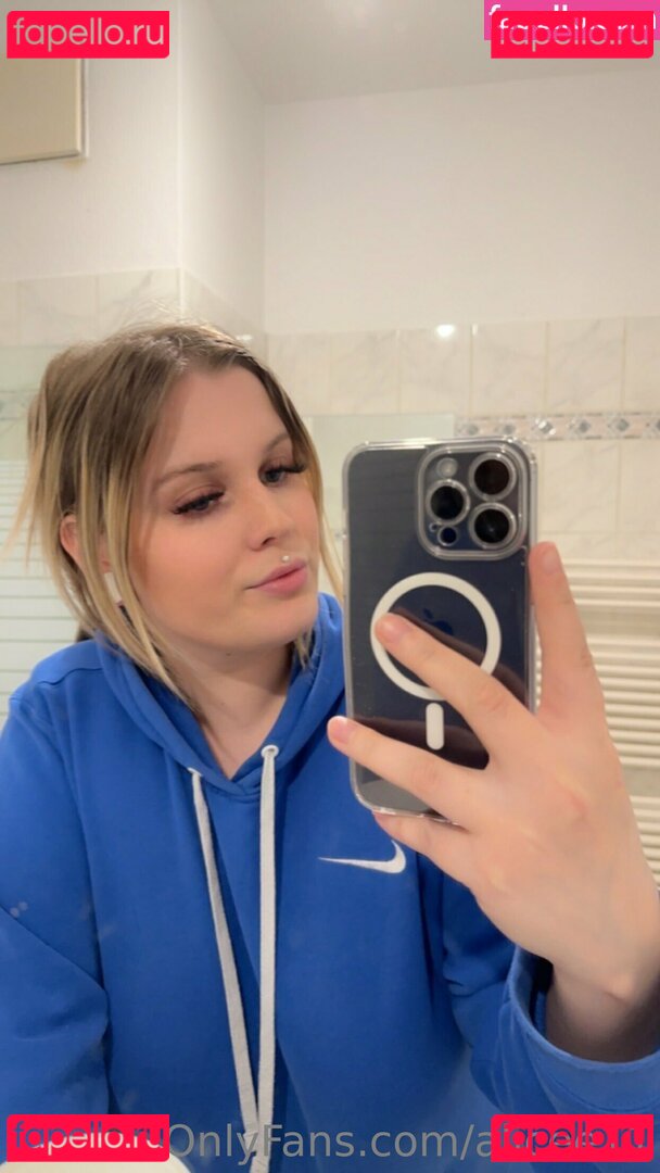 a.alicee11 / alicee11 Onlyfans Photo Gallery 