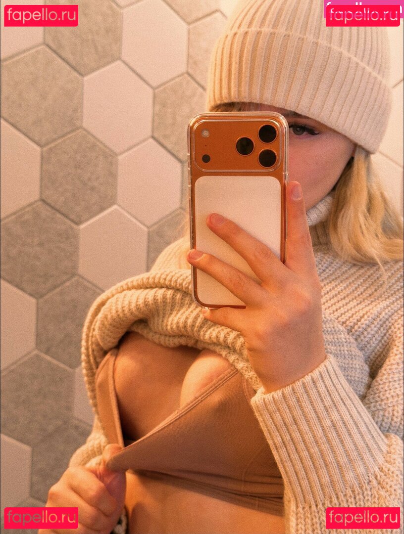 Jane Wild / gilticus Onlyfans Photo Gallery 