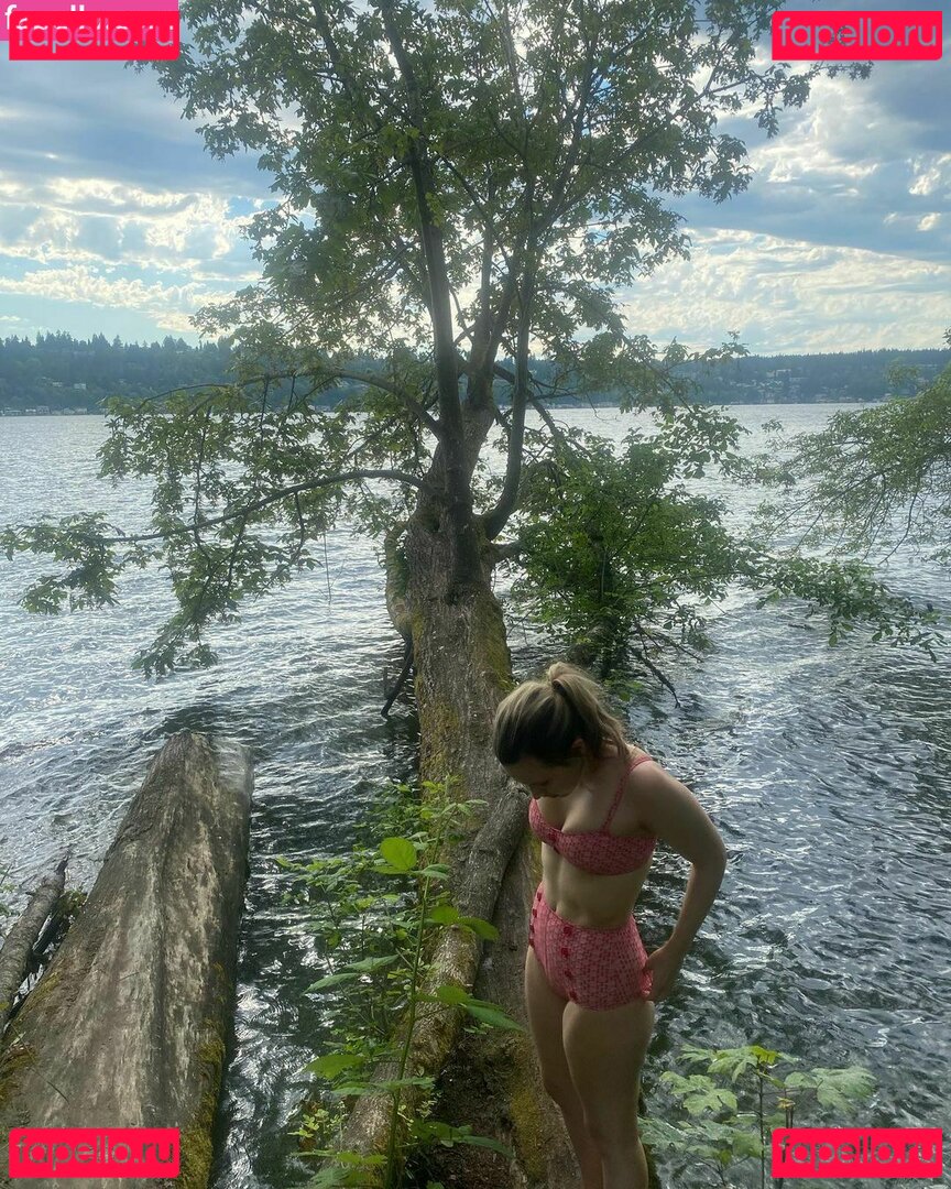 Taylor Tomlinson / taylortomlinson Onlyfans Photo Gallery 