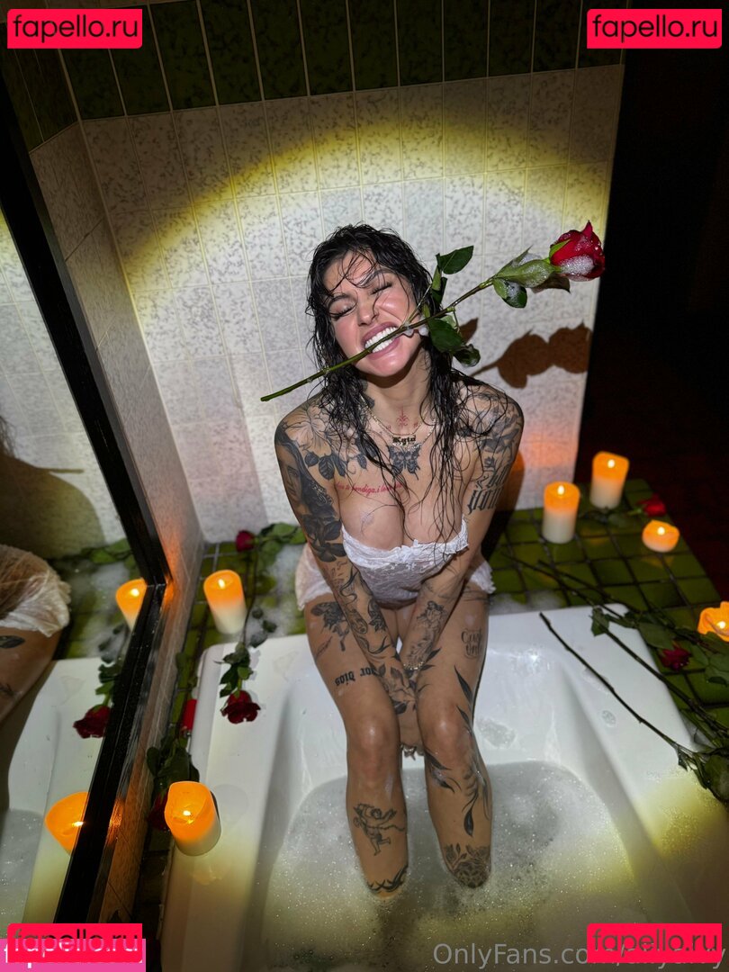 aliyaivy Onlyfans Photo Gallery 