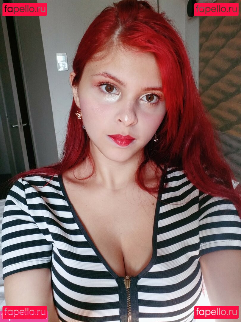 Julia-chan / JuliaChanSz Onlyfans Photo Gallery 