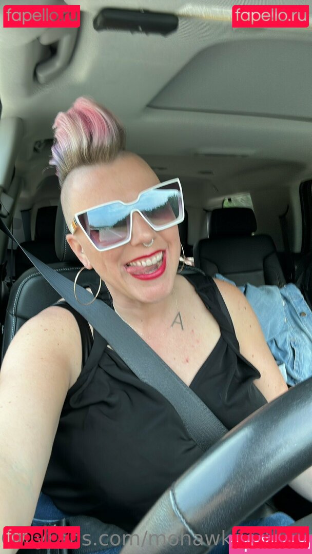 mohawkgoddess Onlyfans Photo Gallery 