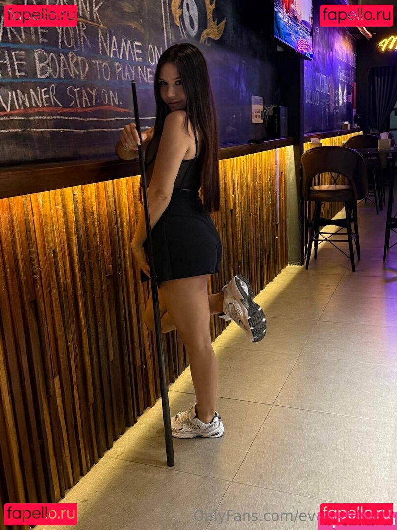 EvaGoddesss Onlyfans Photo Gallery 