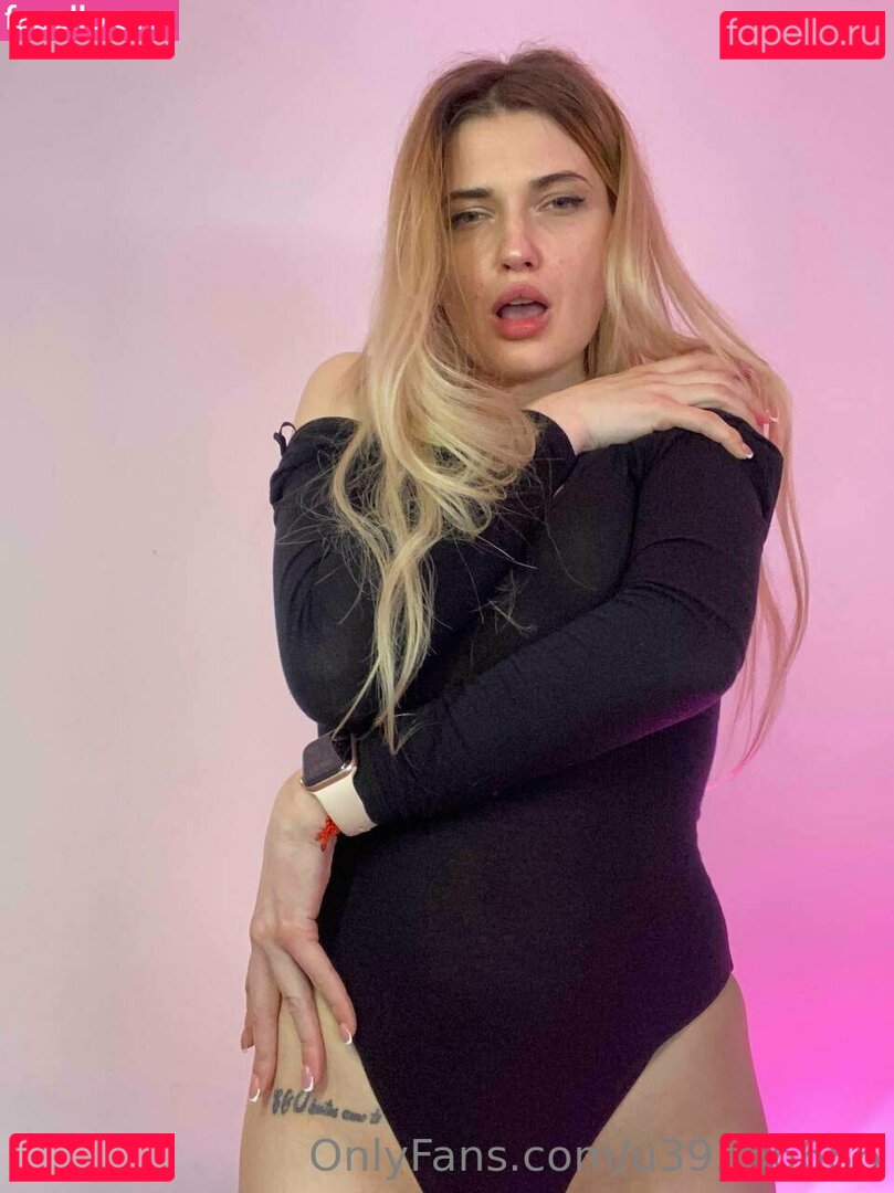 alina_flame Onlyfans Photo Gallery 