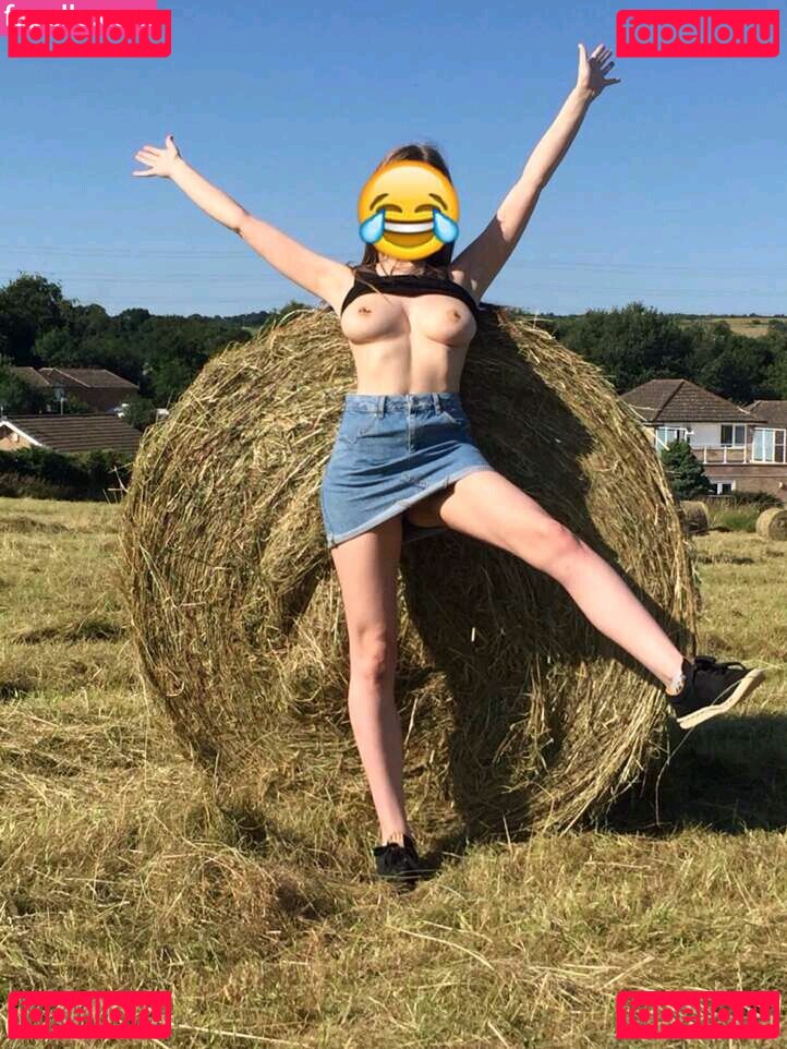 Alex Clark / Oreob4by / https: / misswhoreo_ Onlyfans Photo Gallery 