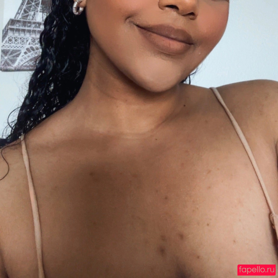 Curvy Chloe / aqueen222 / curvy_chloe / https: Onlyfans Photo Gallery 