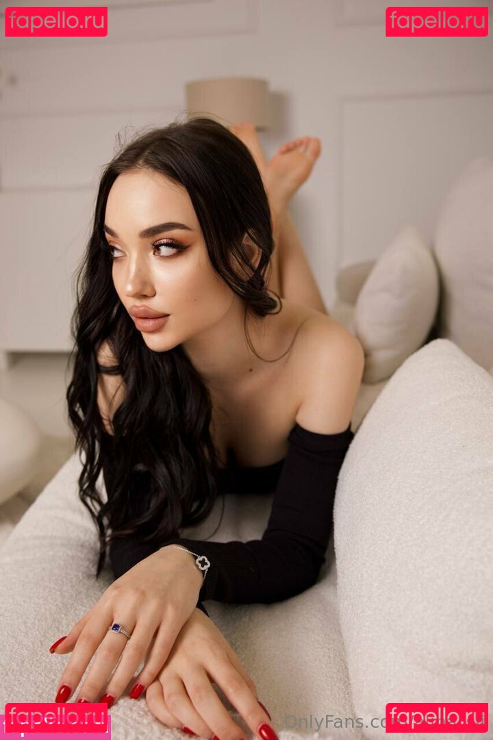 alina_s_ / alina_sii Onlyfans Photo Gallery 