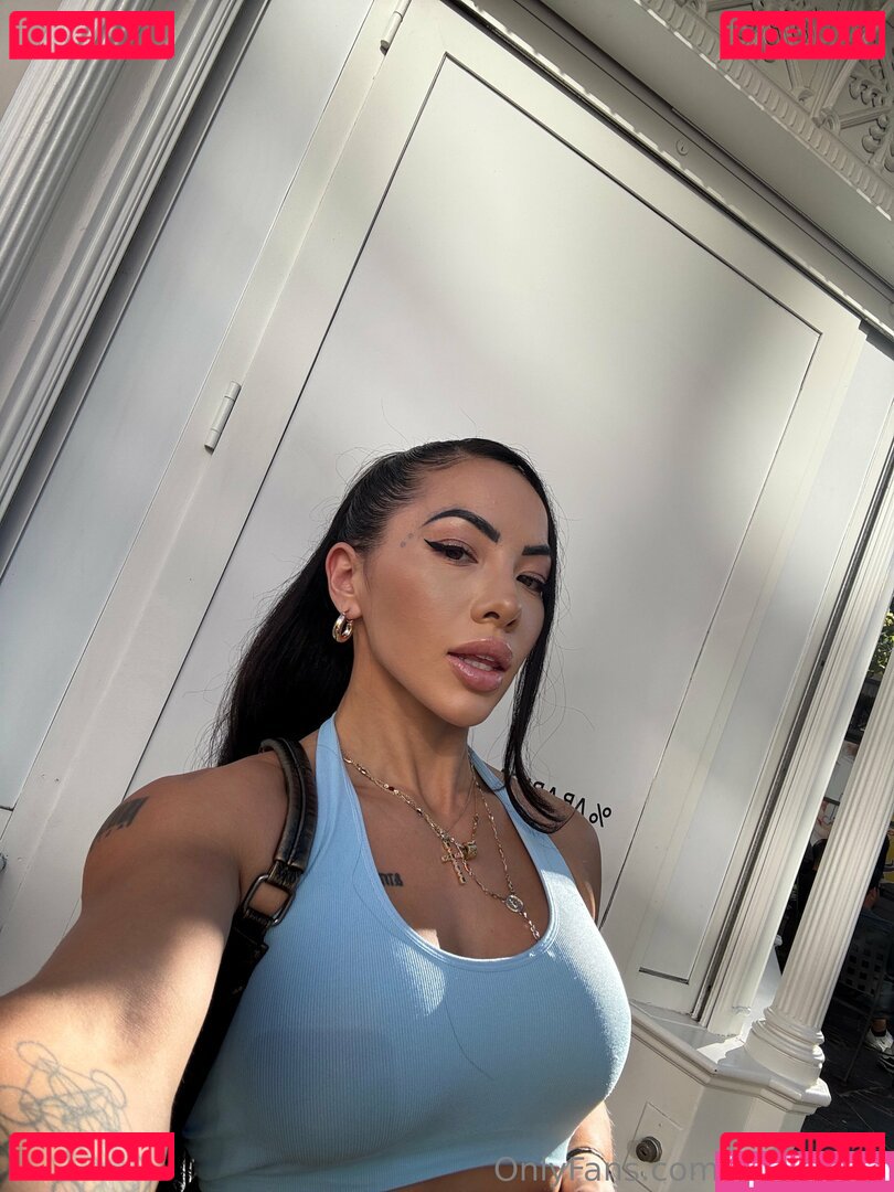 danellemfishback / lilkymchiii Onlyfans Photo Gallery 