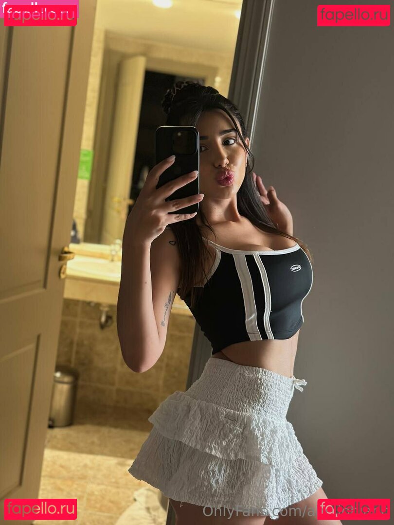 abellobianc / abellobiancx Onlyfans Photo Gallery 