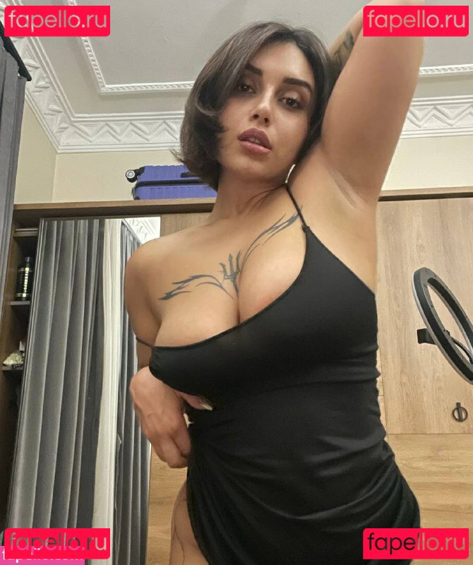 Zeliharidaa / zeliharida Onlyfans Photo Gallery 