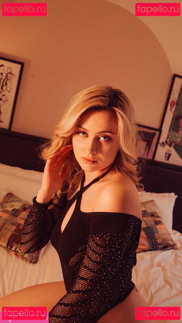 WinterMoreau / wintermoreauvip Onlyfans Photo Gallery 