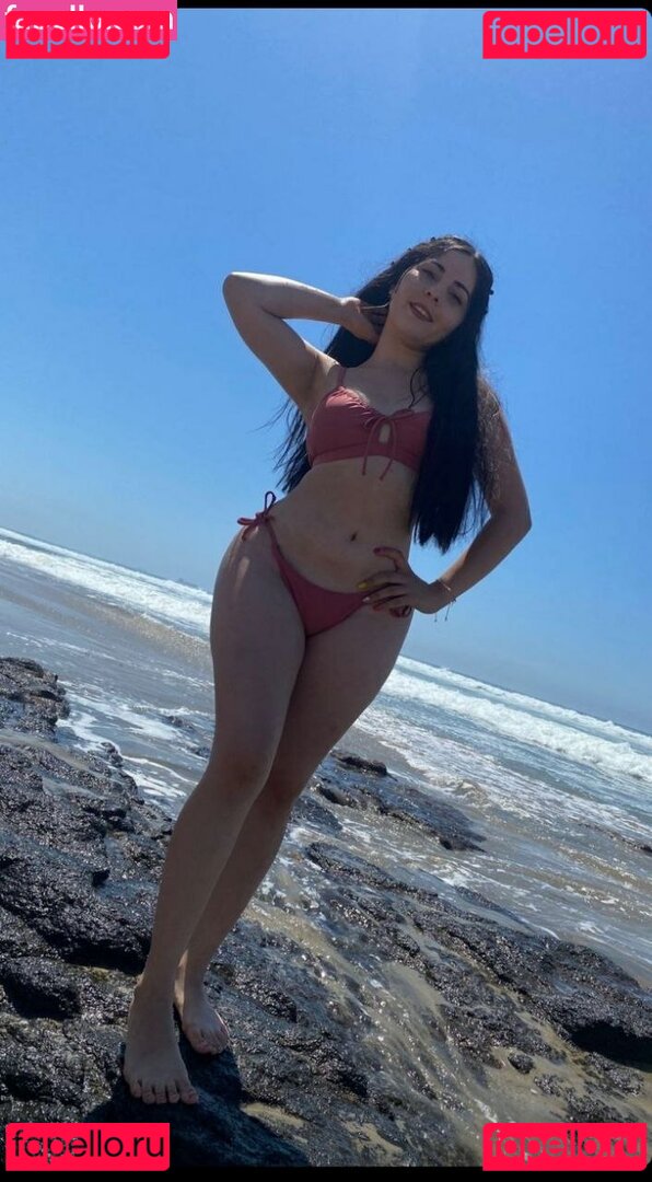 bellacuentos / bellacuentoss Onlyfans Photo Gallery 