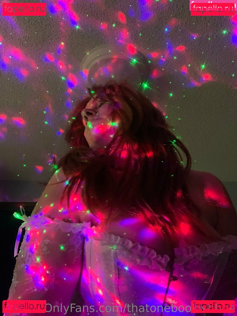 thebookishbee / thebookishhoe Onlyfans Photo Gallery 