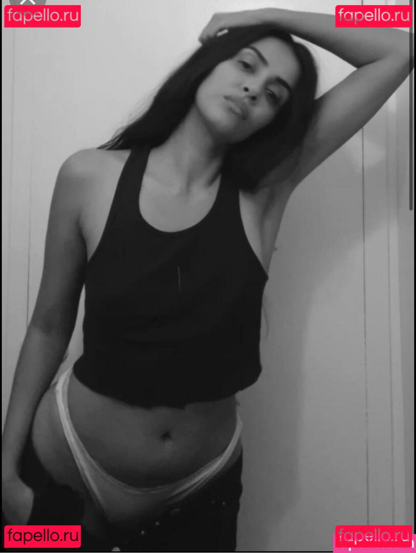 Parveen Kaur / yoparveen Onlyfans Photo Gallery 