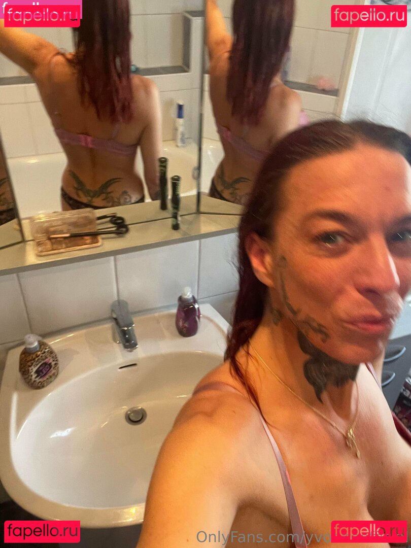 yvonneofficial / yvonneyoga.us Onlyfans Photo Gallery 