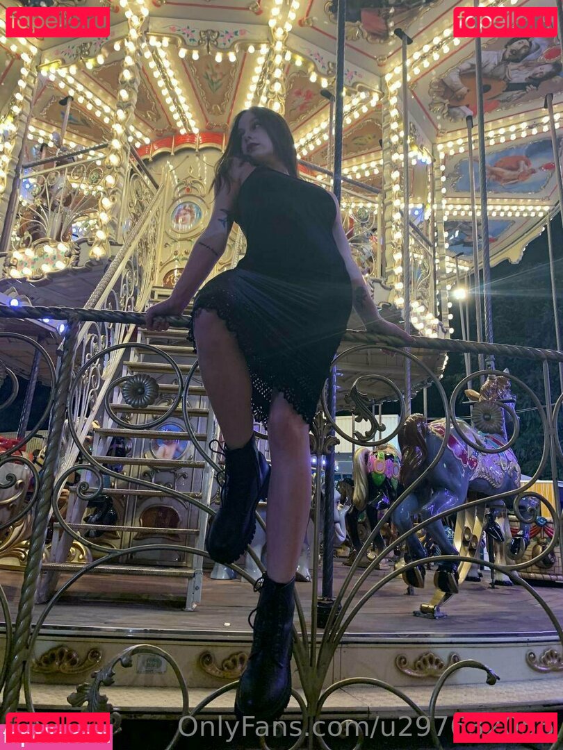 lovelylesh / lovelylollyhehe Onlyfans Photo Gallery 