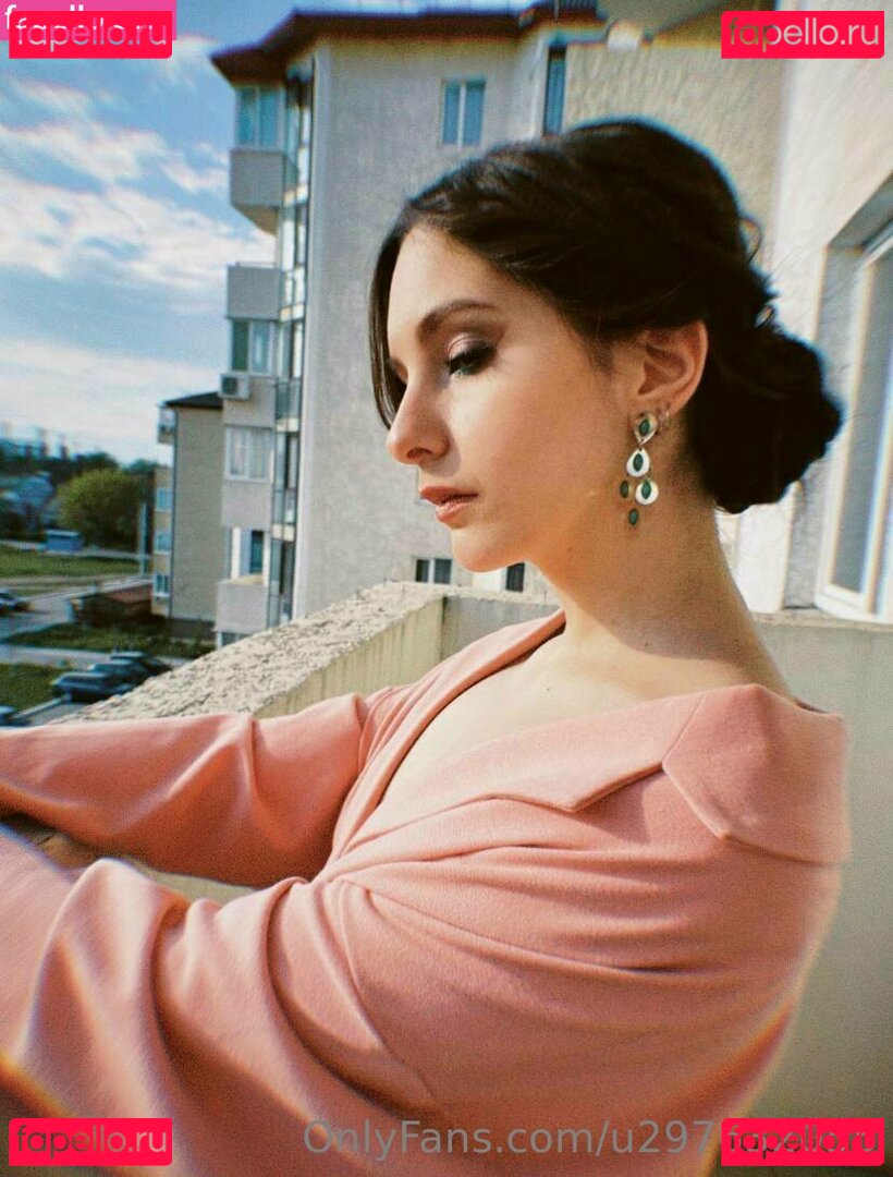 lovelylesh / lovelylollyhehe Onlyfans Photo Gallery 