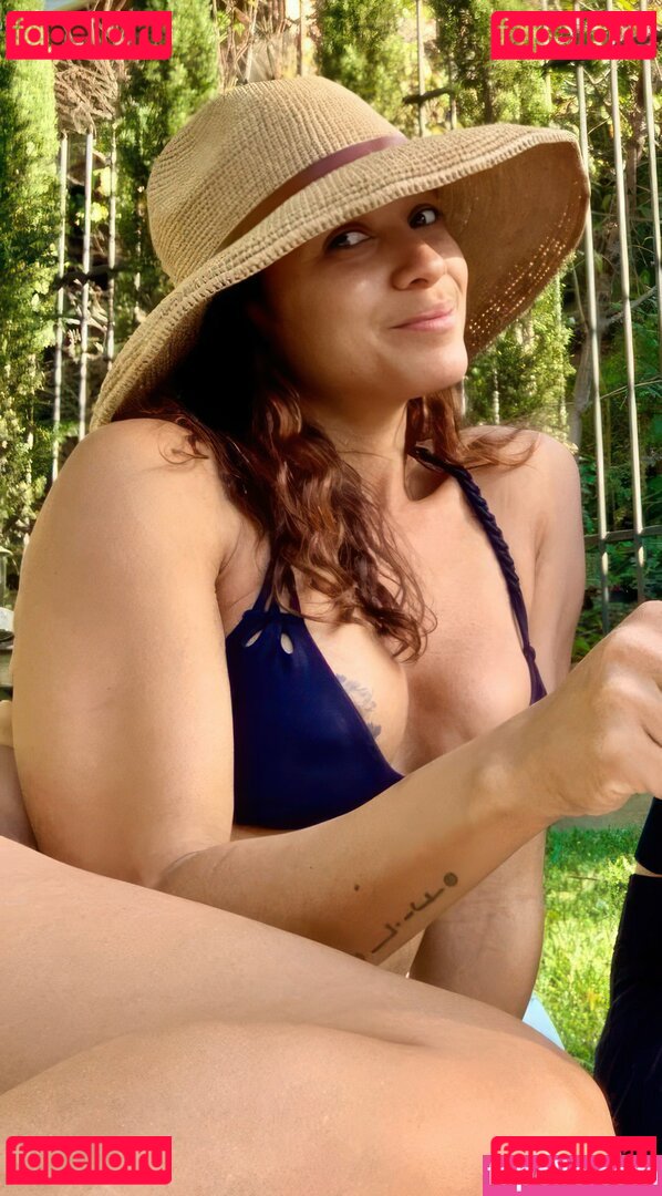 Dania Ramirez / daniajramirez / danniboiixx Onlyfans Photo Gallery 