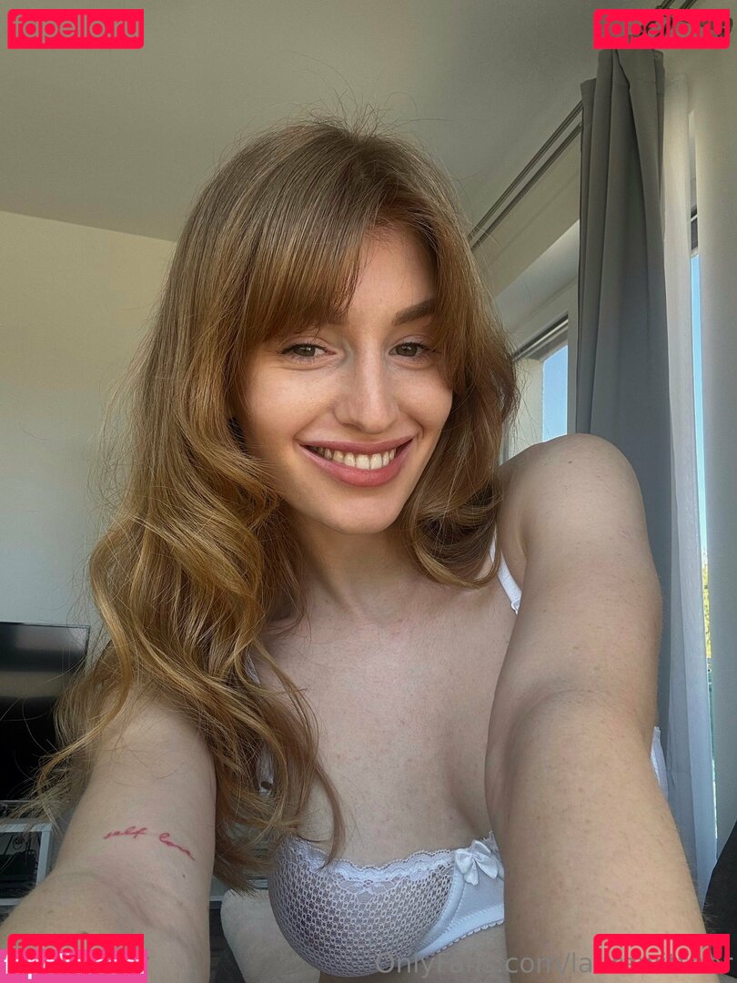 laurawittner Onlyfans Photo Gallery 