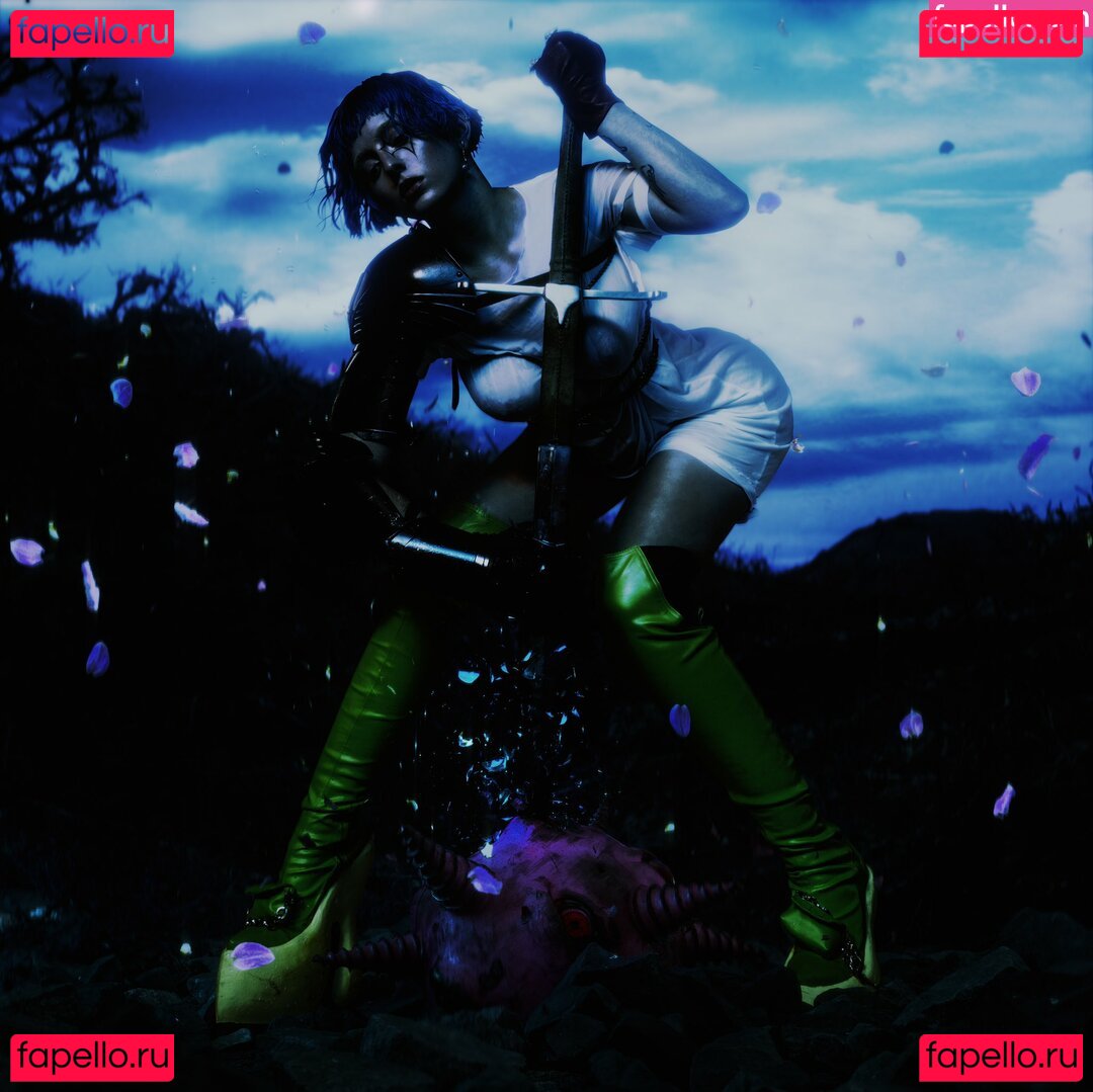 Ashnikko / https: Onlyfans Photo Gallery 