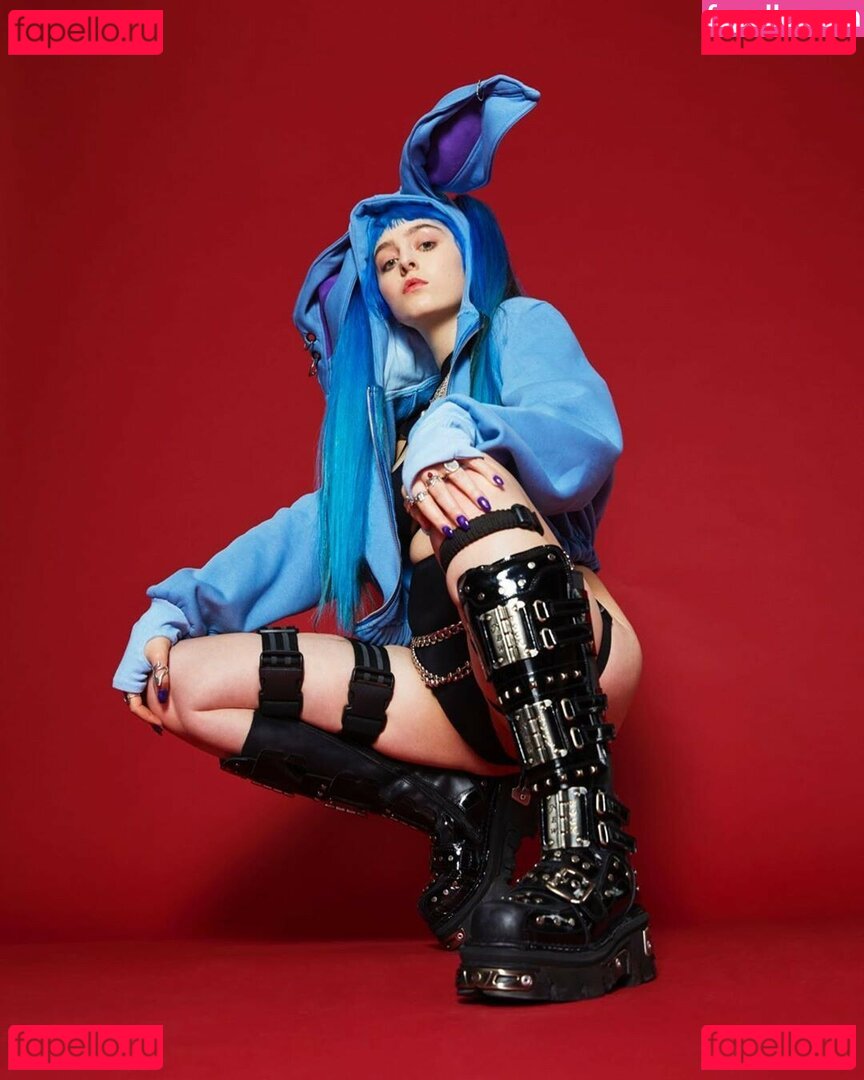 Ashnikko / https: Onlyfans Photo Gallery 