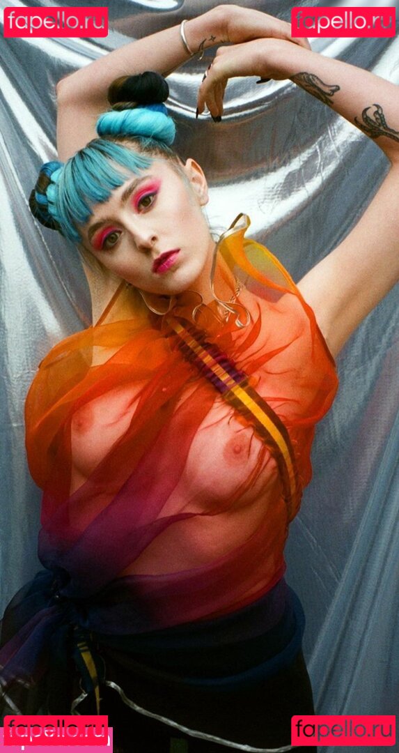 Ashnikko / https: Onlyfans Photo Gallery 