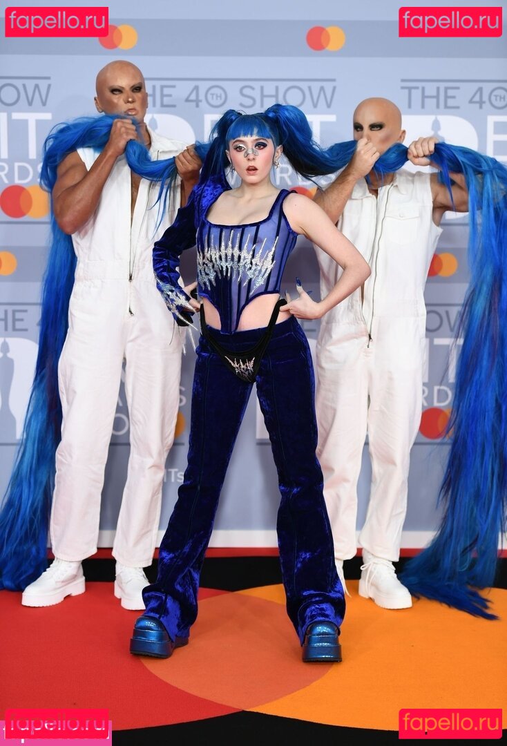 Ashnikko / https: Onlyfans Photo Gallery 