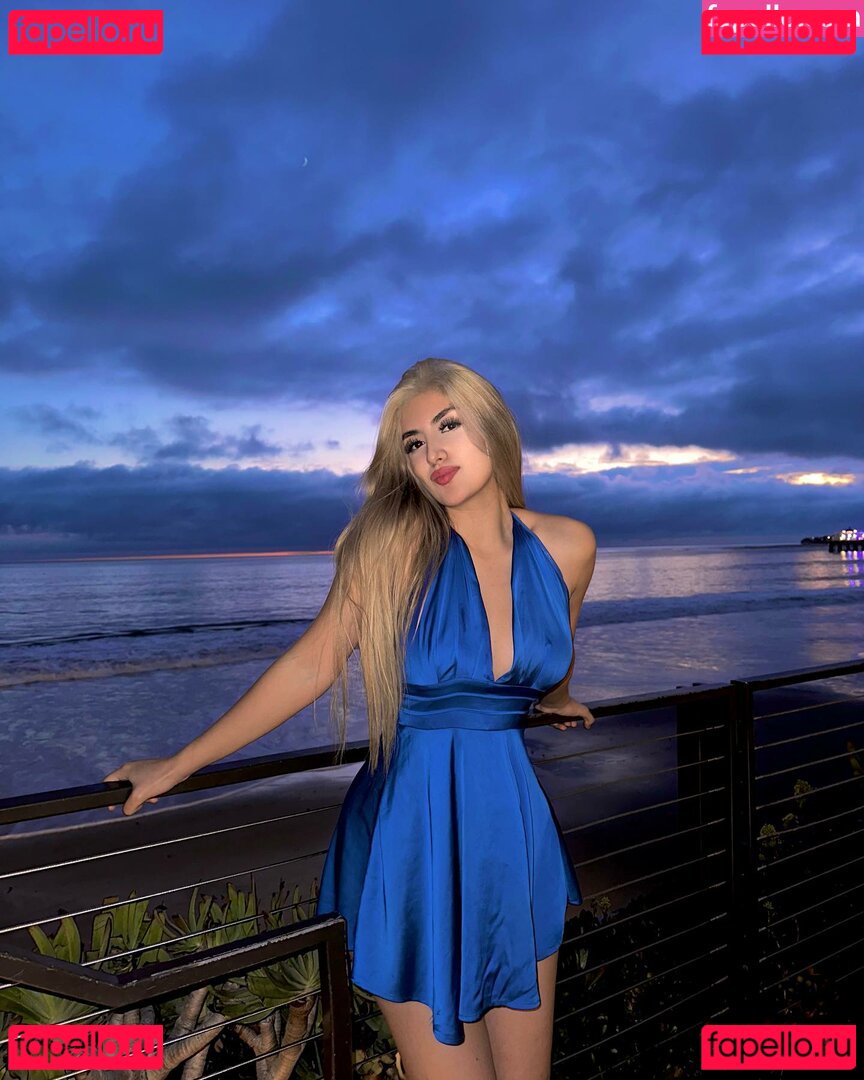 Marcela Zepeda / marcelamamii Onlyfans Photo Gallery 