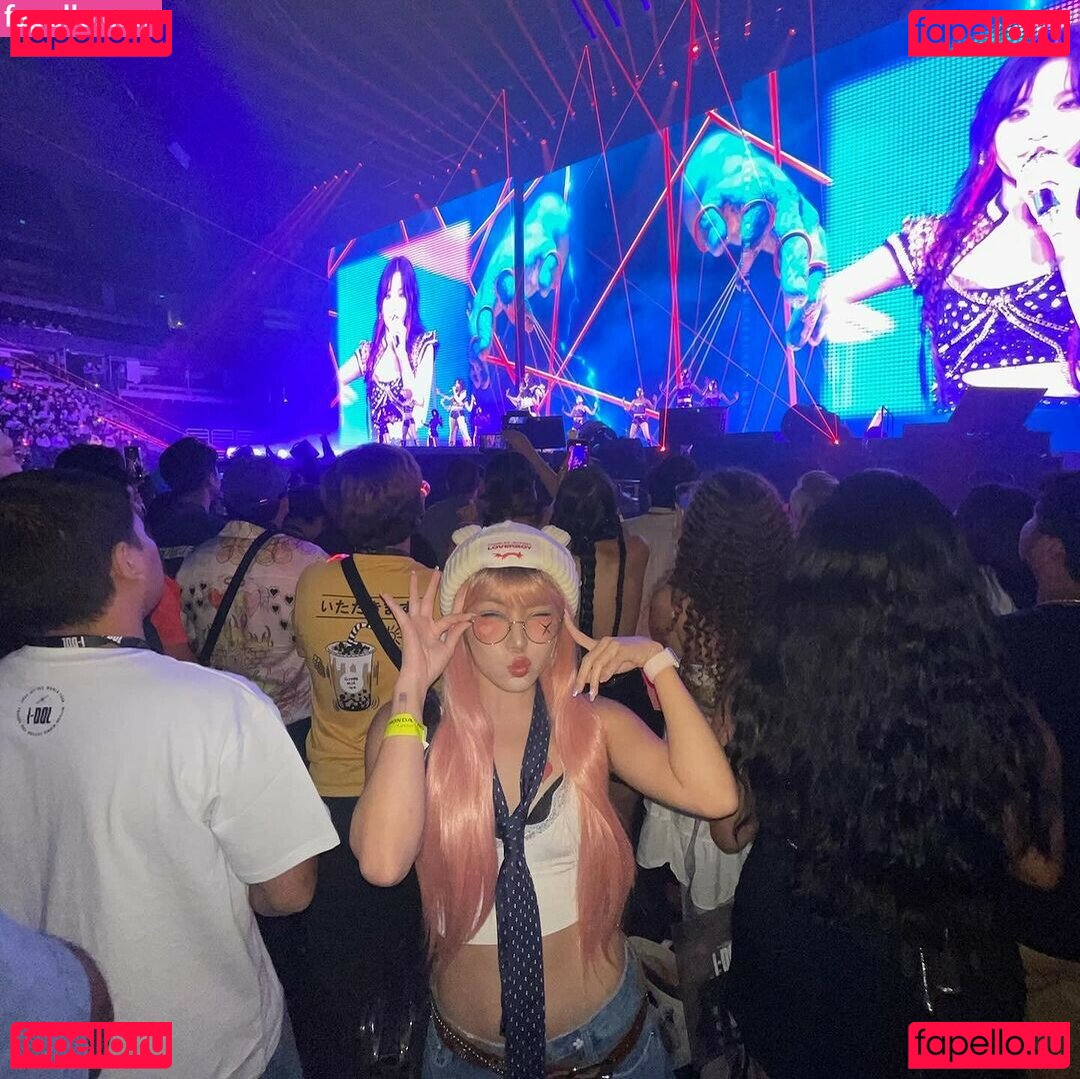 baffylol / bllondeangel Onlyfans Photo Gallery 