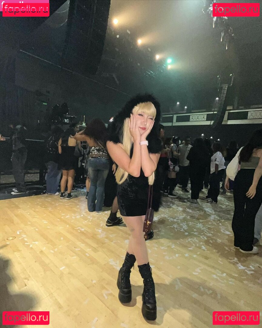 baffylol / bllondeangel Onlyfans Photo Gallery 